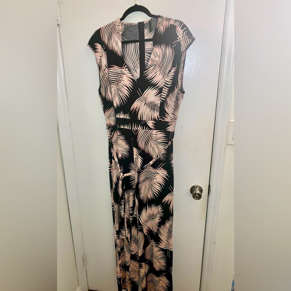 Wide leg jumpsuit